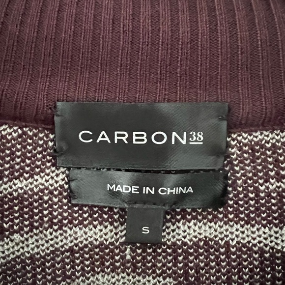 NWT Carbon38 Women’s Zebra Jacquard Crop Sweater Size Small - Picture 7 of 7